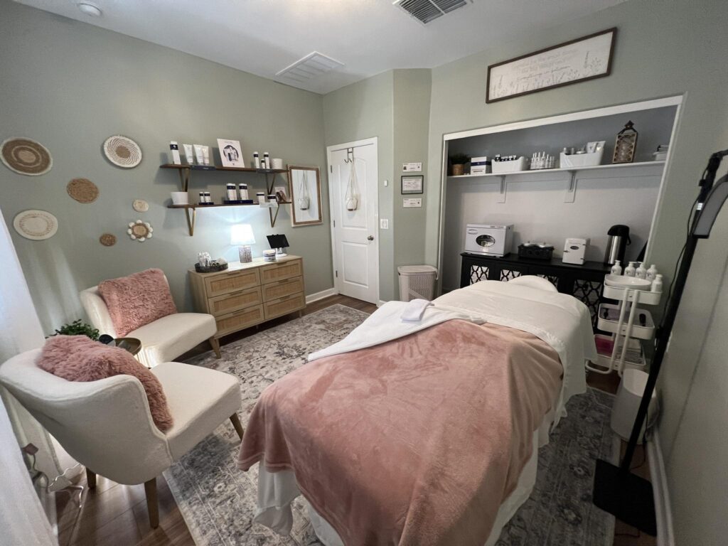 hello-glow-llc-buckeye-skincare-esthetician